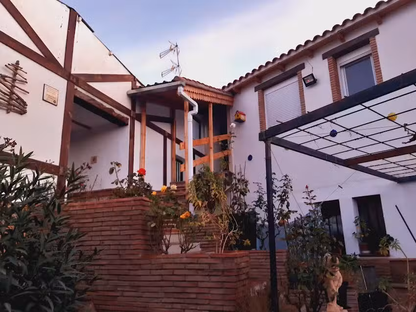 Hotel Albergue Lacho