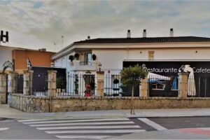 Hotel AlJard&iacute;n Restaurante Villanueva de la Serena