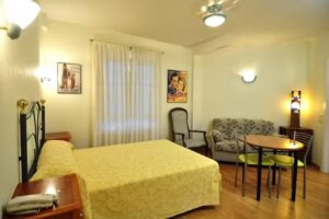 Hotel Apartamentos ARALSO Sotillo
