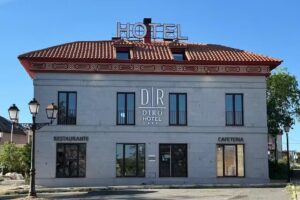 HOTEL &Aacute;VILA DIR&Oacute;