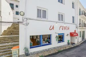 Hotel Bar La Fonda de Cadaqu&eacute;s