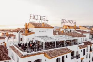 Hotel Benabola Puerto Ban&uacute;s