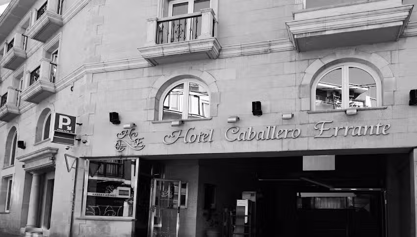 Hotel Caballero Errante Plaza de Castilla.