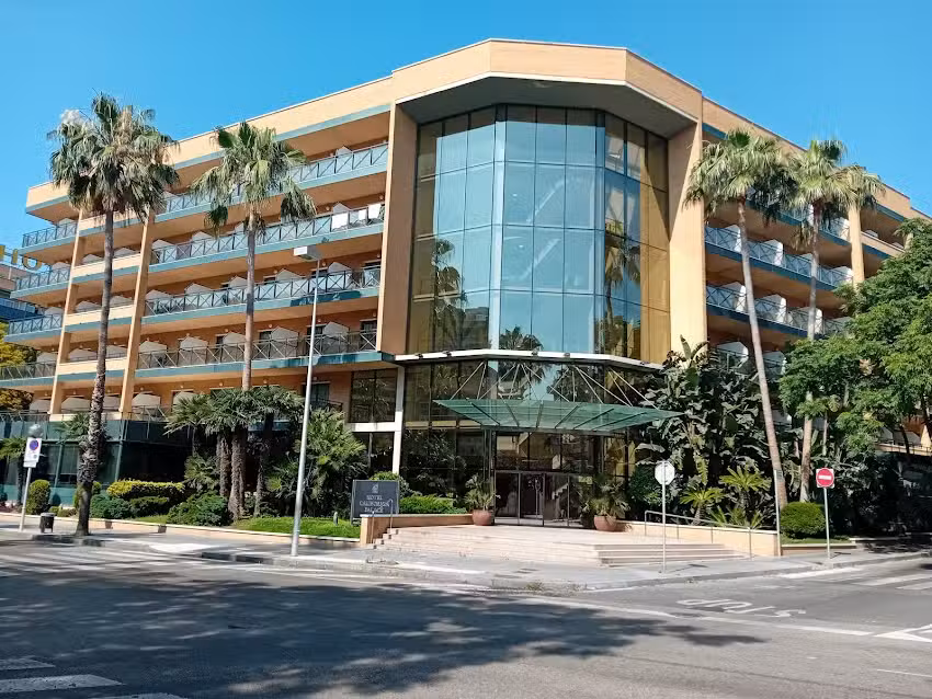 Hotel California Palace