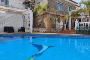 Hotel Casa D&iacute;a y Noche