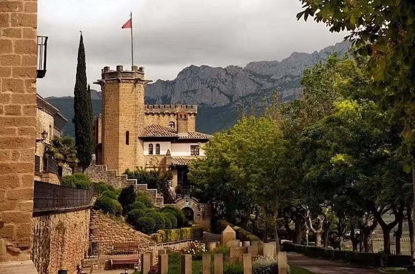 Hotel Castillo El Collado
