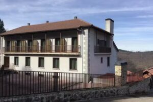 HOTEL CINCO CASTA&Ntilde;OS