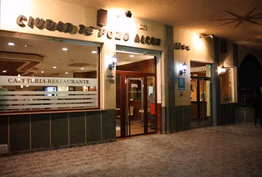Hotel Ciudad de Pozo Alc&oacute;n
