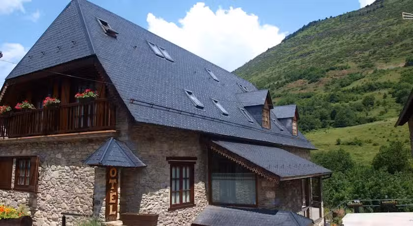 Hotel &Ccedil;&ograve; de Pierra