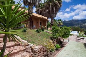 Hotel Cortijo de Salia La Axarqu&iacute;a