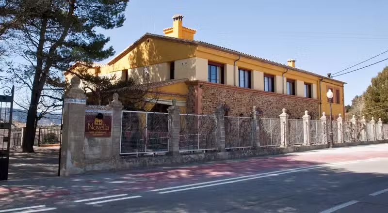 Hotel De Monta&ntilde;a Novella