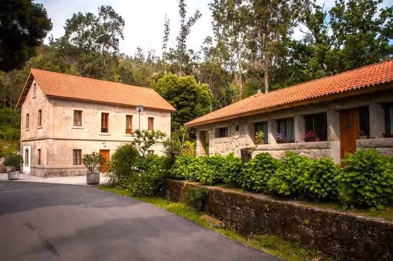 Hotel de Naturaleza Pesquer&iacute;a del Tambre