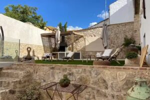 Hotel El B&aacute;lsamo