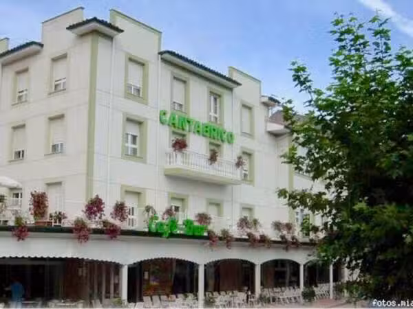 HOTEL EL CANT&Aacute;BRICO