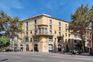 Hotel Garb&iacute; Mil&middot;lenni