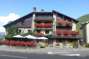 Hotel Gavin, Bar &ndash; Restaurante El Mes&oacute;n del Jam&oacute;n, Biescas