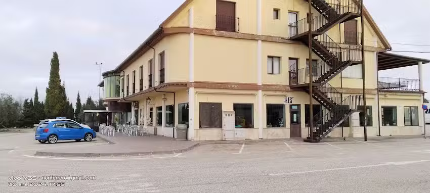 Hotel Hacia/Desde Valencia Castillo De Iniesta