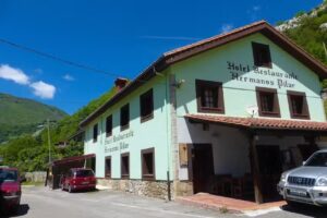 Hotel Hermanos Pilar