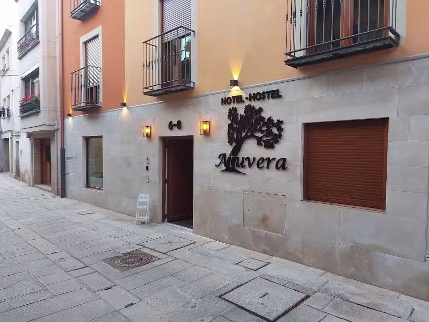 HOTEL &ndash; HOSTEL ATUVERA