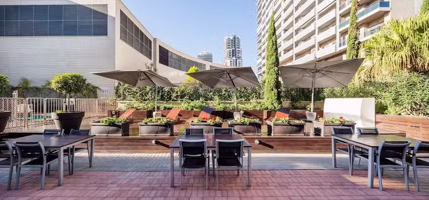 Hotel ILUNION Valencia 3