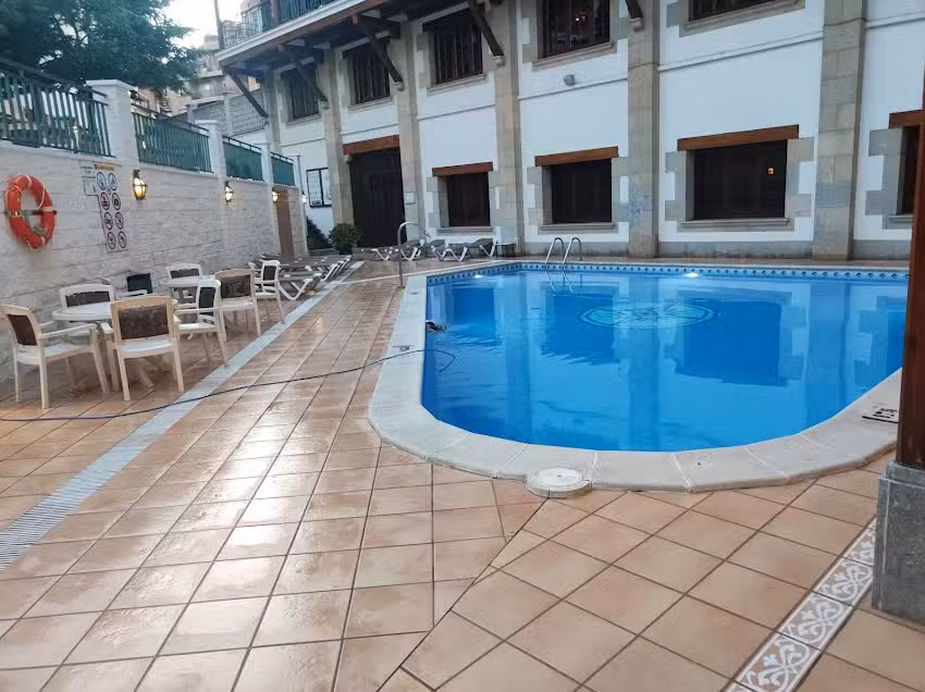 Hotel la Carolina 4 Estrellas