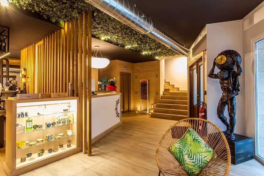 Hotel La Marina Cee &ndash; Restaurante Gastron&oacute;mico