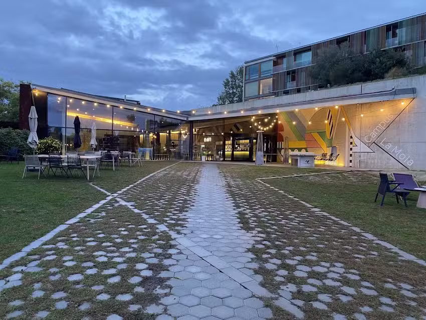 Hotel La Mola (Coup Pates) Chateauform Espa&ntilde;a S.a