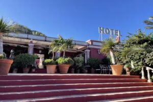 Hotel La Pe&ntilde;a