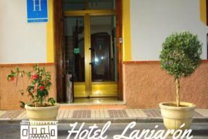 Hotel Lanjar&oacute;n