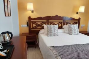 Hotel Las Arenas Es Canar Ibiza