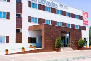 Hotel Las B&oacute;vedas