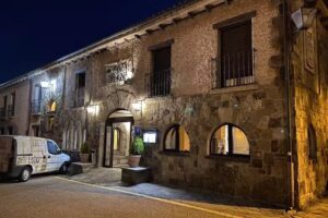 Hotel Leonor Mir&oacute;n