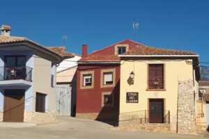 Hotel Los Qui&ntilde;ones