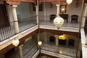 Hotel Mar&iacute;a de Molina