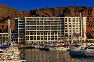 Hotel Marina Suites