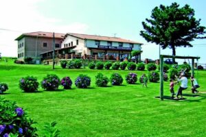 Hotel Migal &ndash; Cu&eacute;, Llanes