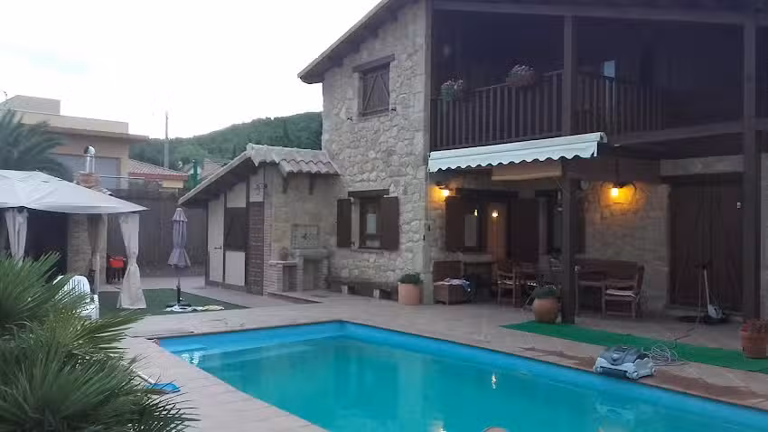 Hotel Montblanc- Prenafeta Els Pins de Prenafeta