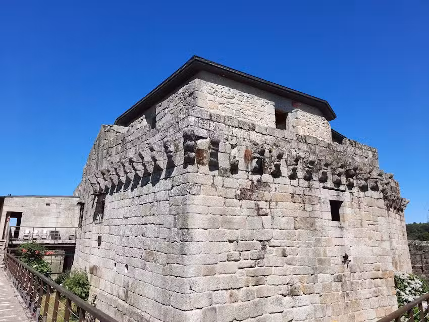 Hotel Monumento Castelo de Maceda
