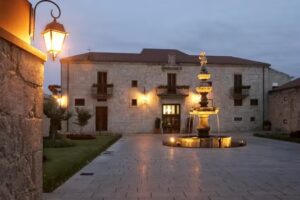 Hotel Monumento Pazo de Lestrove