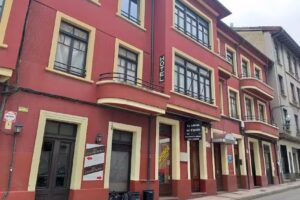 Hotel &Ntilde;eru De Campomanes El