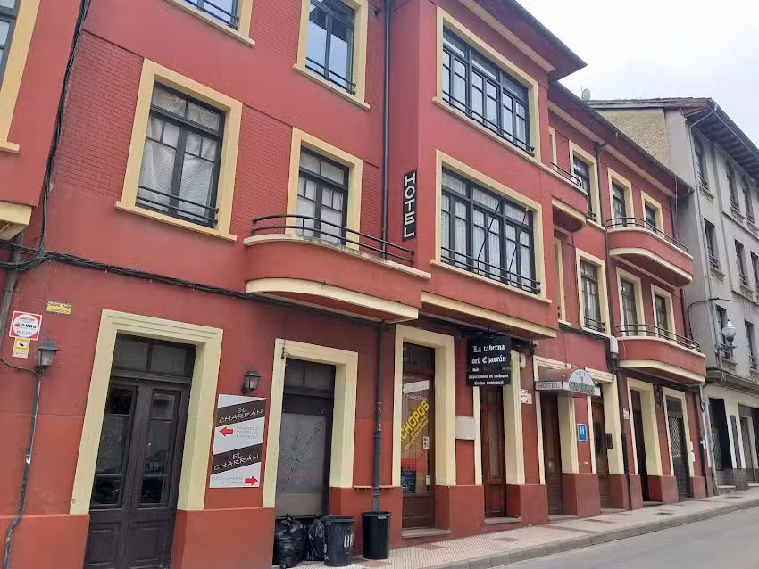 Hotel &Ntilde;eru De Campomanes El