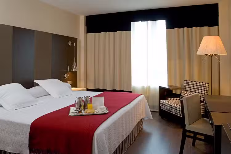 Hotel NH Valladolid B&aacute;lago