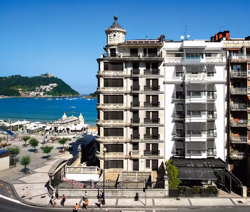 Hotel Niza