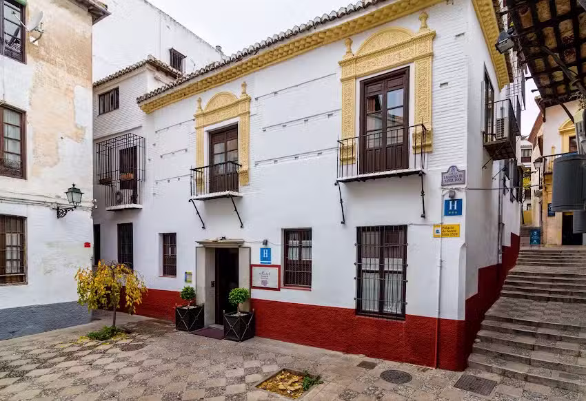 Hotel Palacio de Santa Ines, siglo XVI