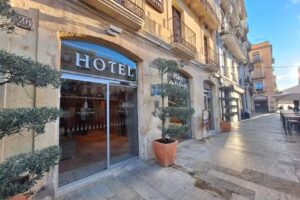 Hotel Pla&ccedil;a de la Font