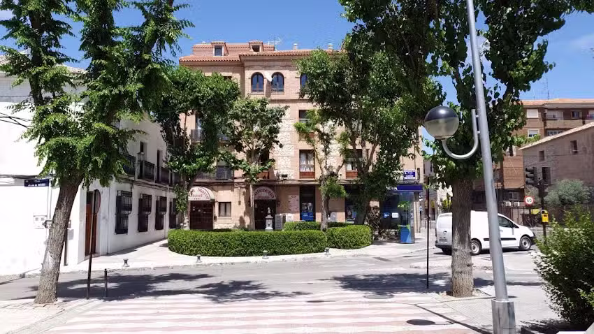 Hotel Plaza Mayor Oca&ntilde;a