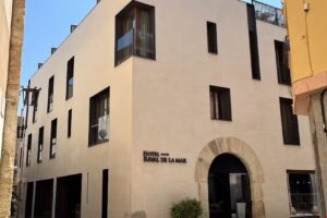 Hotel Raval de la Mar