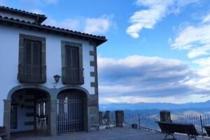 Hotel Restaurant Santuari de la Salut de Sant Feliu de Pallerols