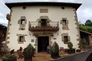 Hotel Restaurante Batzarki
