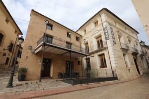 Hotel restaurante La Fa&ccedil;ana